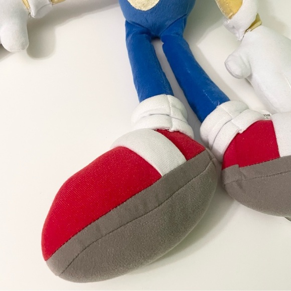 Sonic the Hedgehog Plush 23” Size Stuffed Animal - Picture 7 of 16